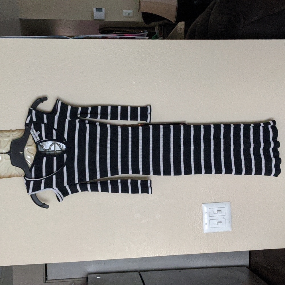 Black and white dress/shoulders out. Size L